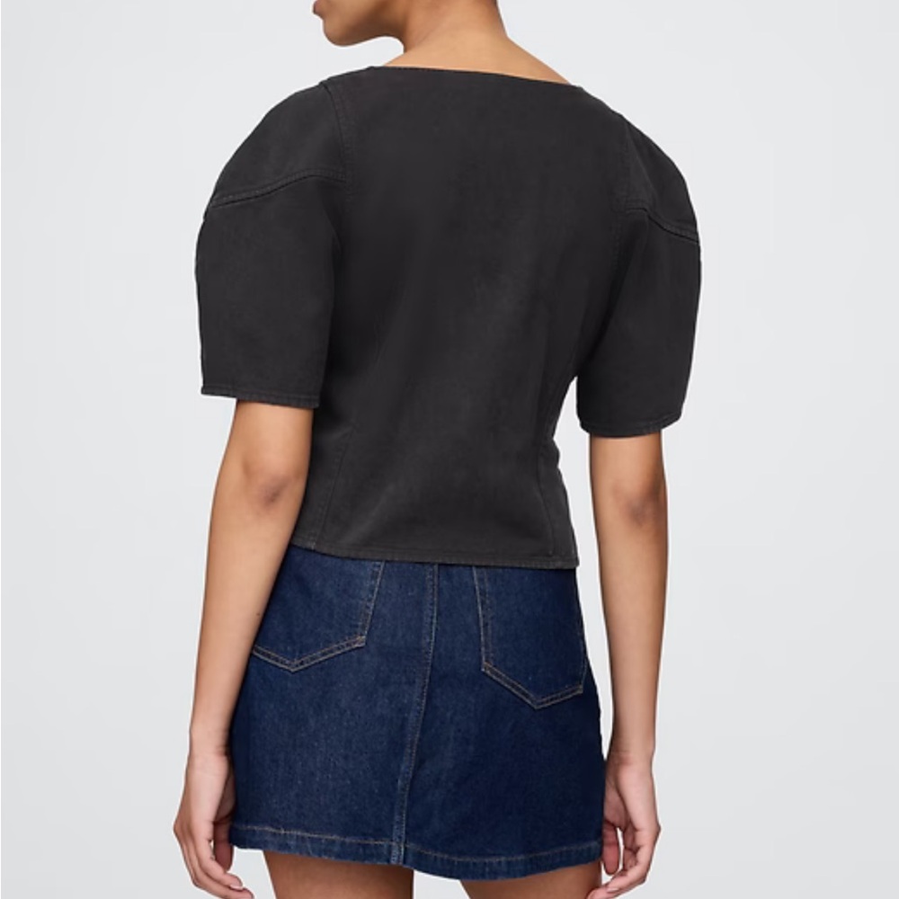 NWT Gap Women's Black V-Neck Denim Blouse - Picture 3 of 8